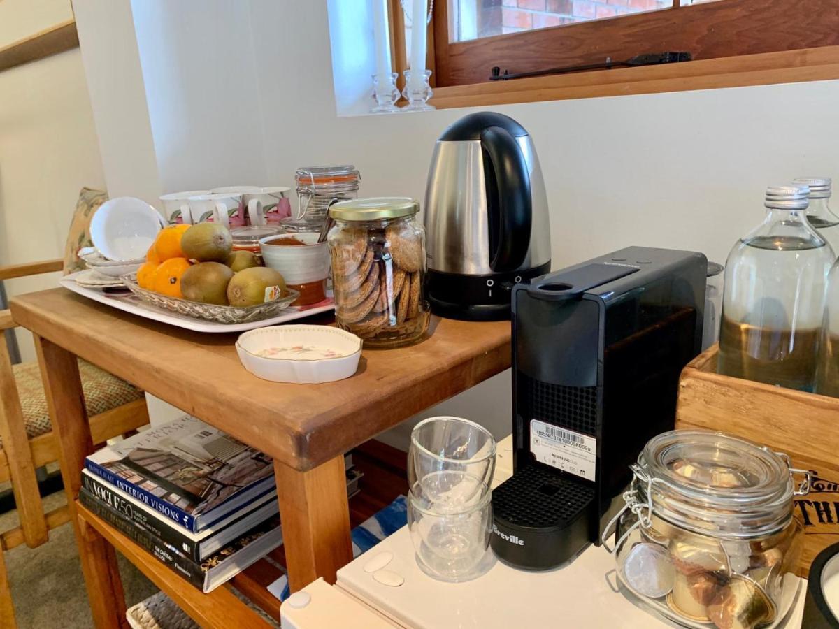 Mill Cottage - Boutique Accommodation And Garden Akaroa Exteriör bild