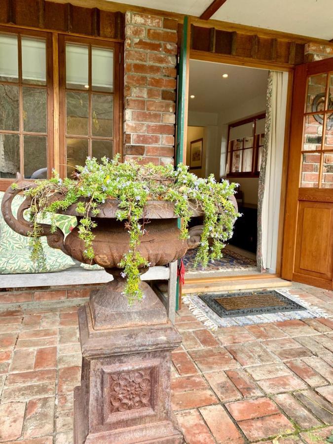 Mill Cottage - Boutique Accommodation And Garden Akaroa Exteriör bild