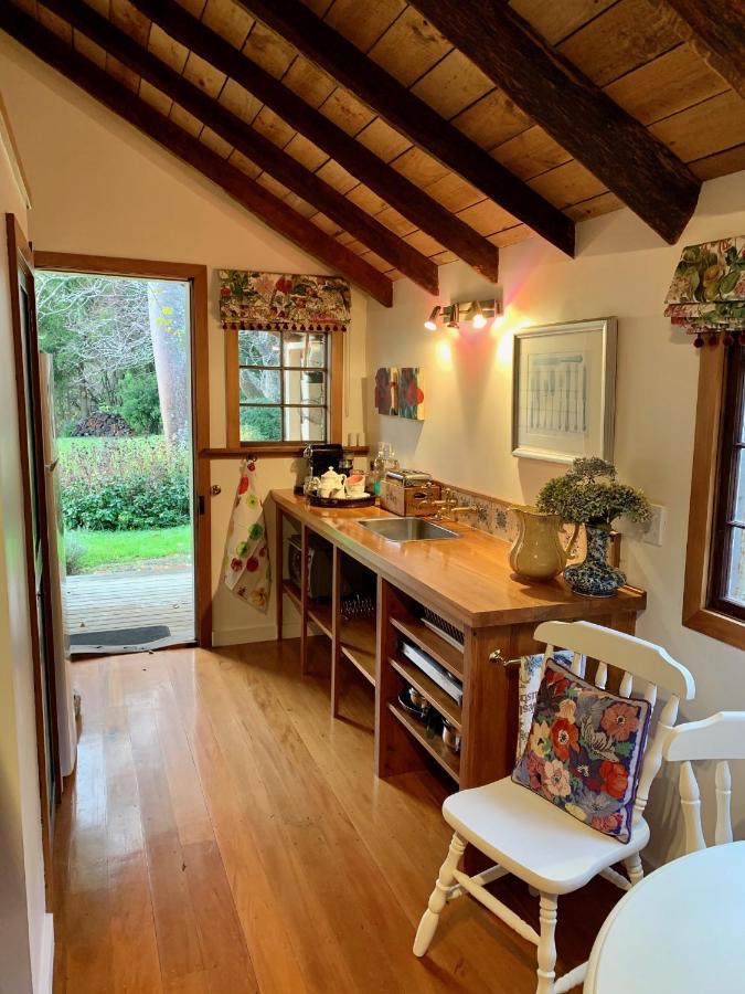 Mill Cottage - Boutique Accommodation And Garden Akaroa Exteriör bild